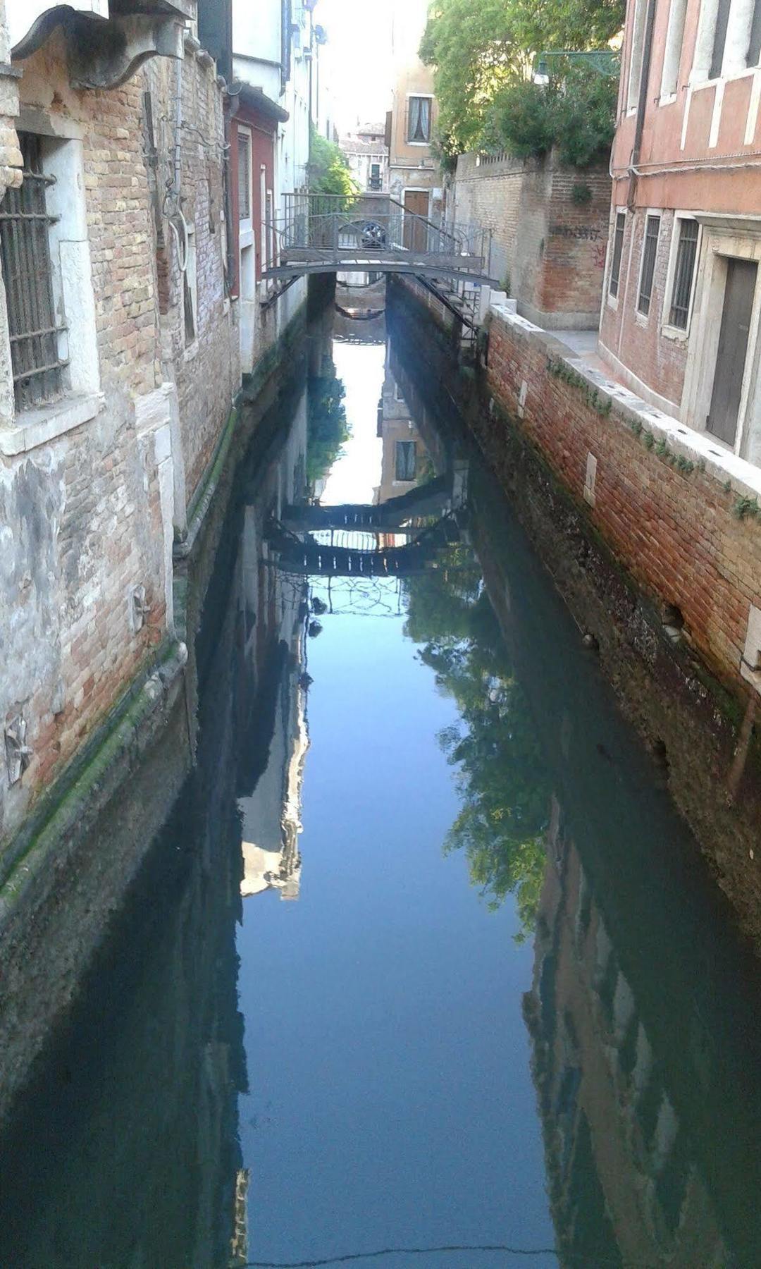 Hotel Locanda Ca' Foscari Venedig Exteriör bild